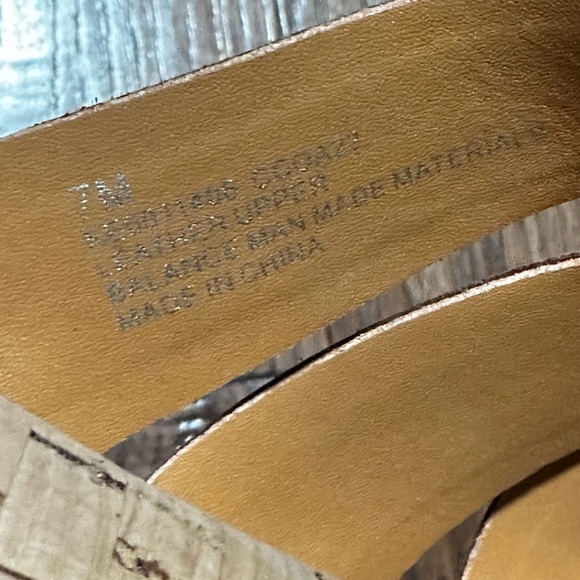 Kork-Ease Women’s Charis Sandal - size 7 - Picture 3 of 8